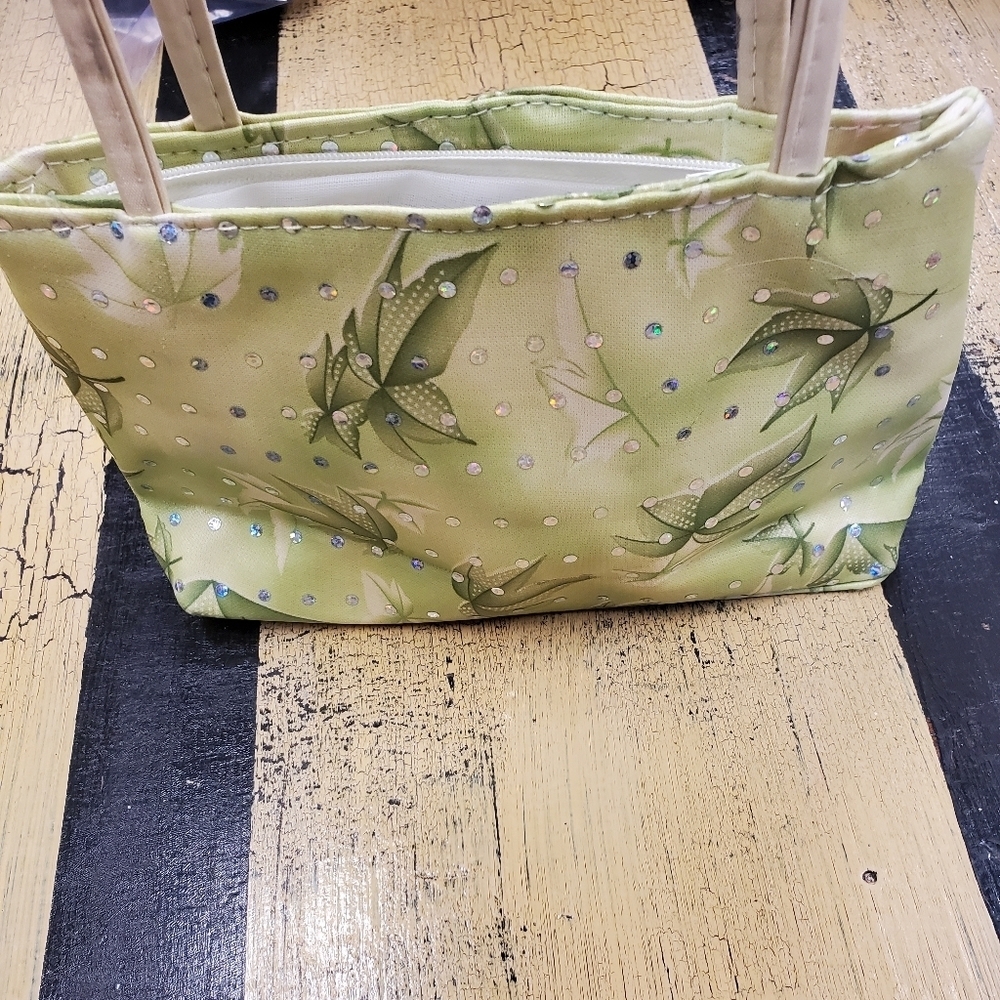 👜 NWOT Small zip-up wristlet purse - Picture 9 of 9